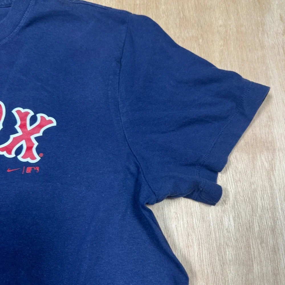 Nike Red Sox Navy Blue Graphic T Shirt Women's The Nike Tee MLB Baseball Size L